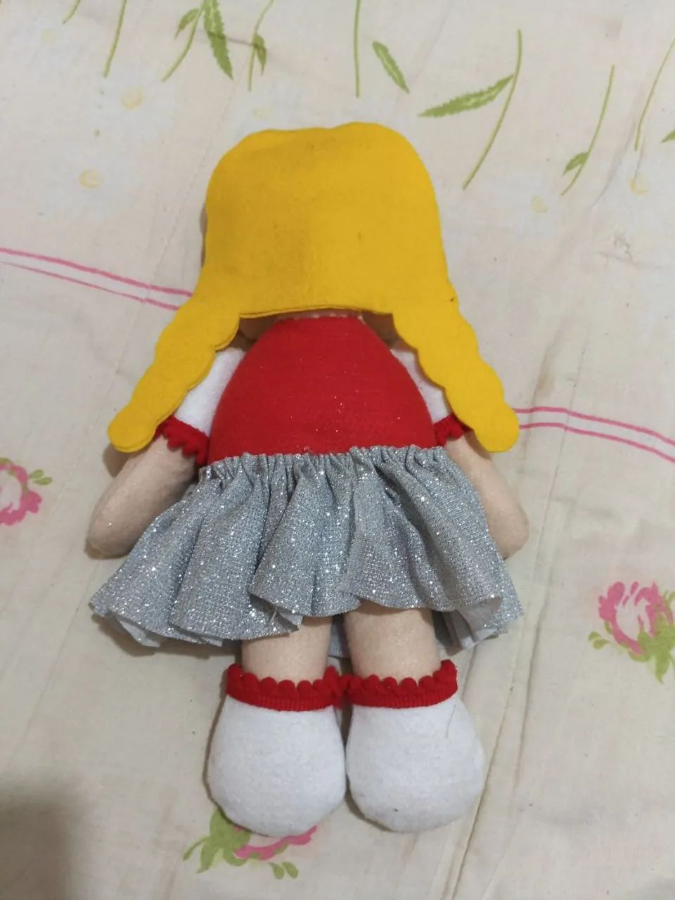 Boneca loira artesanal escolar  - Foto 4