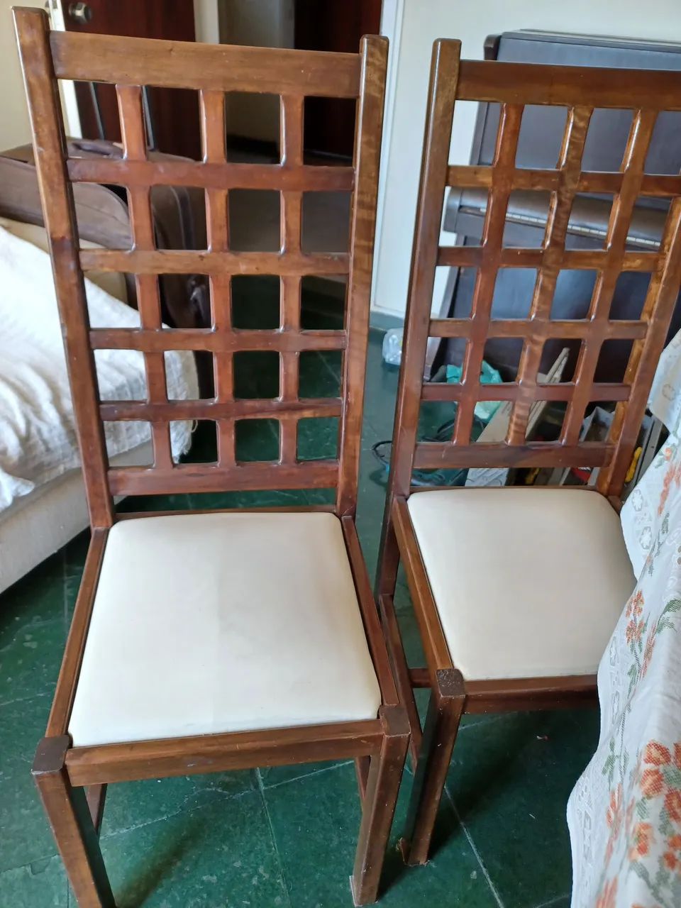 Mesa + Cadeiras + Poltrona  - Foto 2