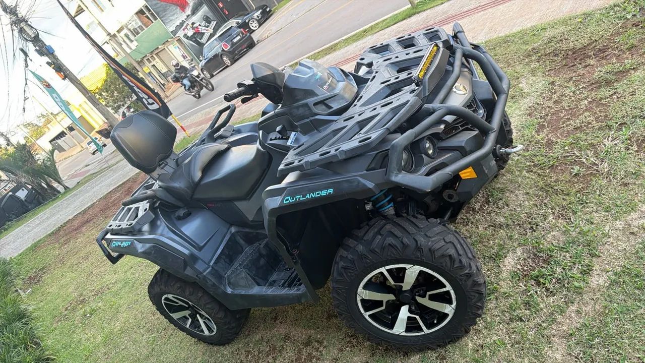 Can Am Outlander 650 Max XT 