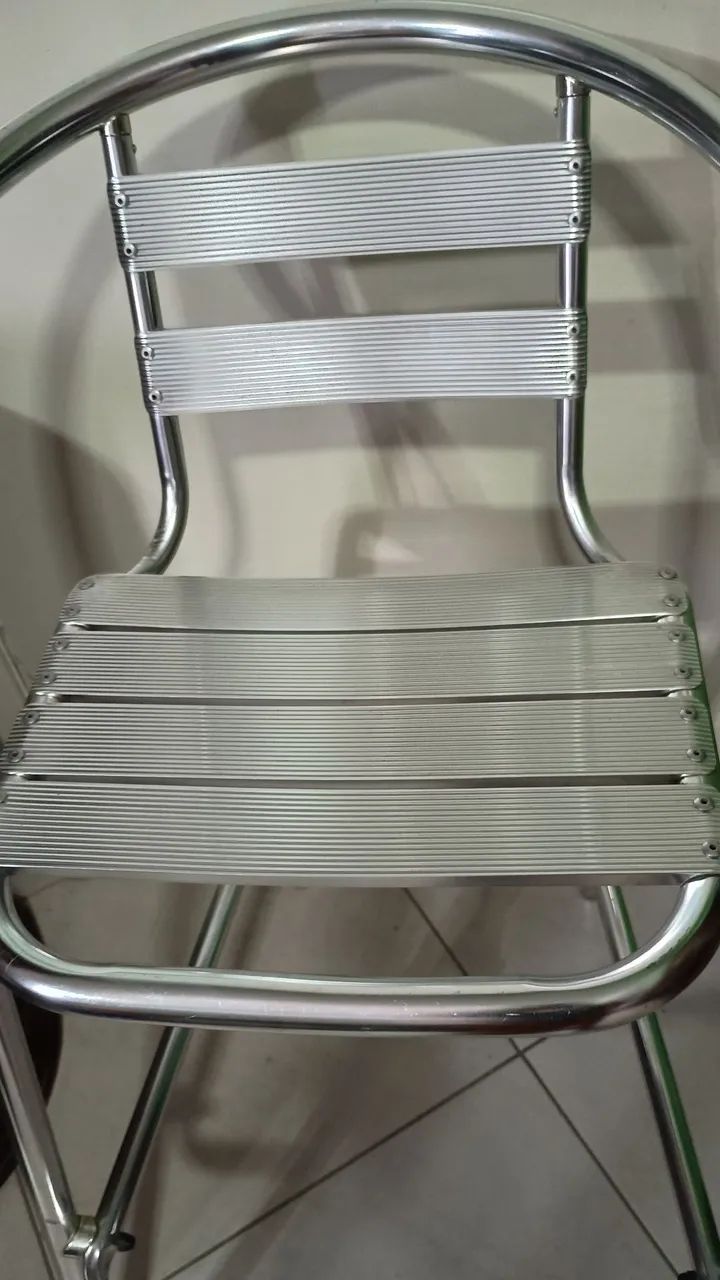 Conjunto mesa bistrô com 2 banquetas  - Foto 2