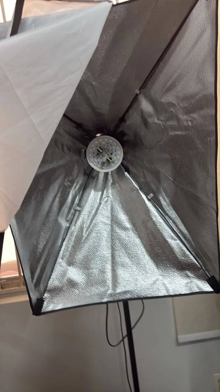 softbox com tripé de iluminação - Foto 2