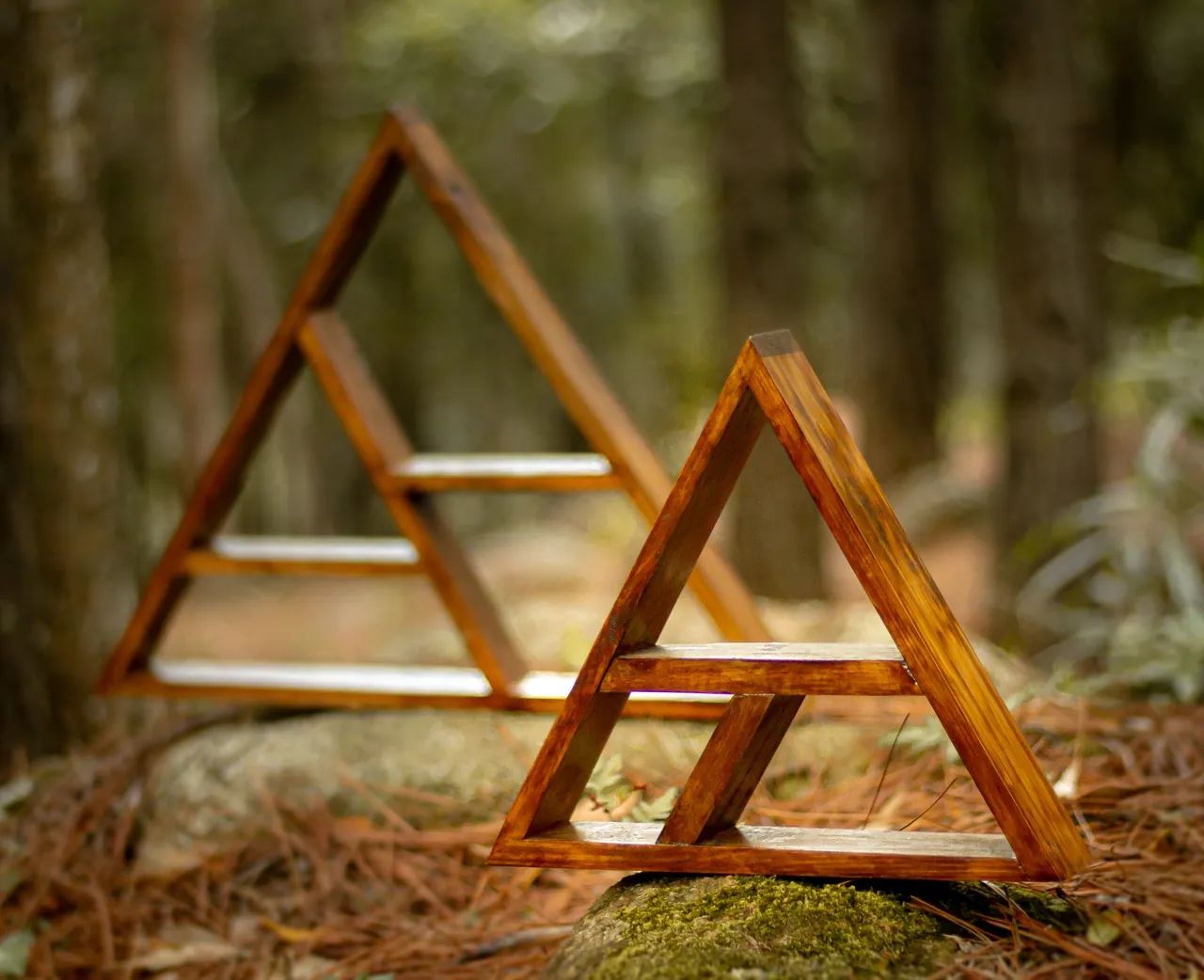 Prateleira triangulo de madeira - Foto 3