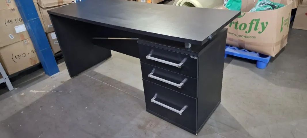 Mesa de Escritório Giobel Preta 60cm x 160cm