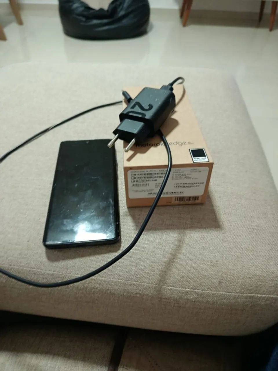 Vendo MOTOROLA EDGE 40 NEO 5G ? OPORTUNIDADE!