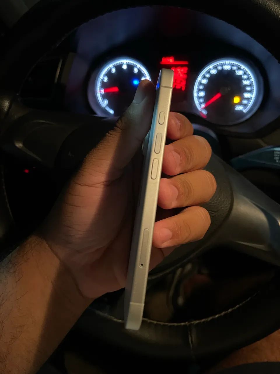 IPHONE 16  - Foto 4