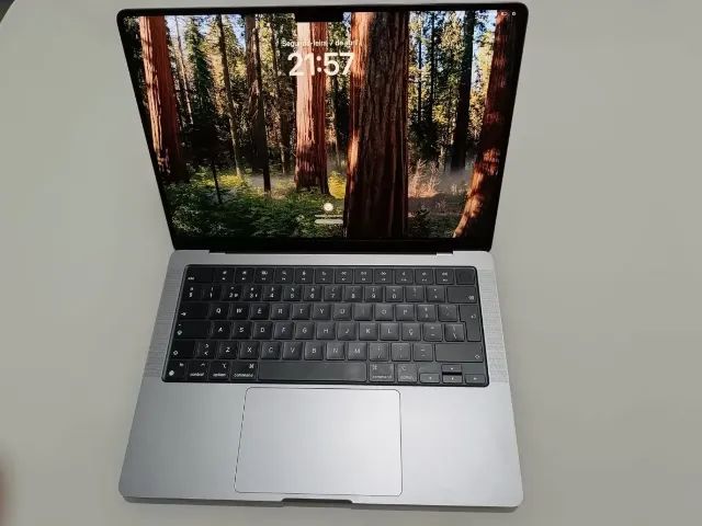 Macbook Pro M2 Tela 16 16GB Flash 512GB - bateria 144 ciclos