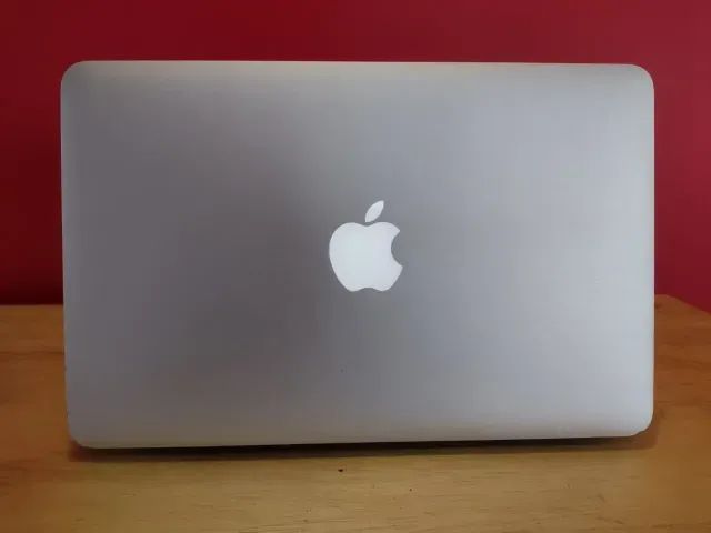 MacBook Air 2010, Intel core 2 duo 2GB Tela 11 Polegadas  - Foto 2