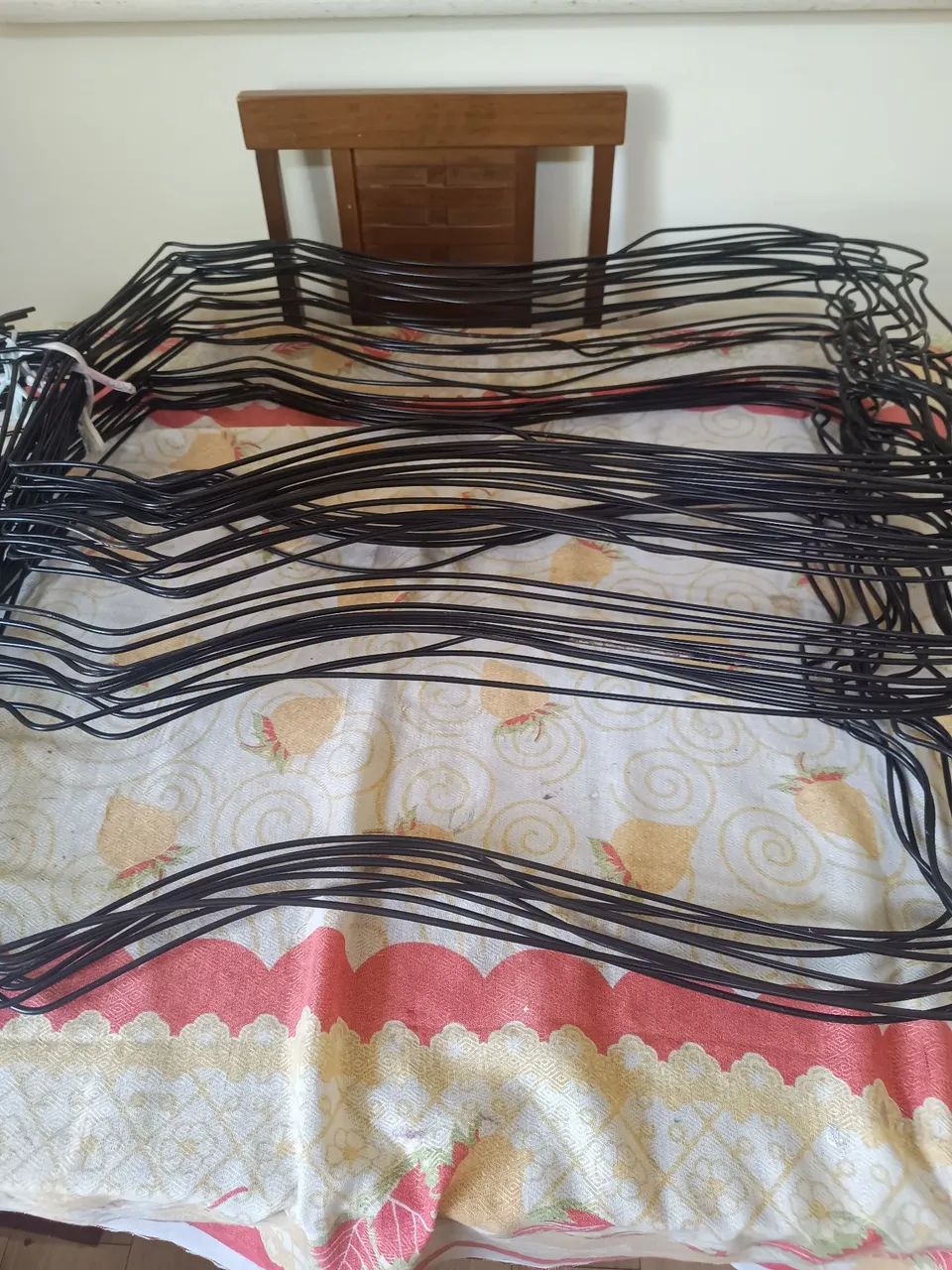 Conjunto de 20 Cabides Silhueta Aramados  - Foto 3