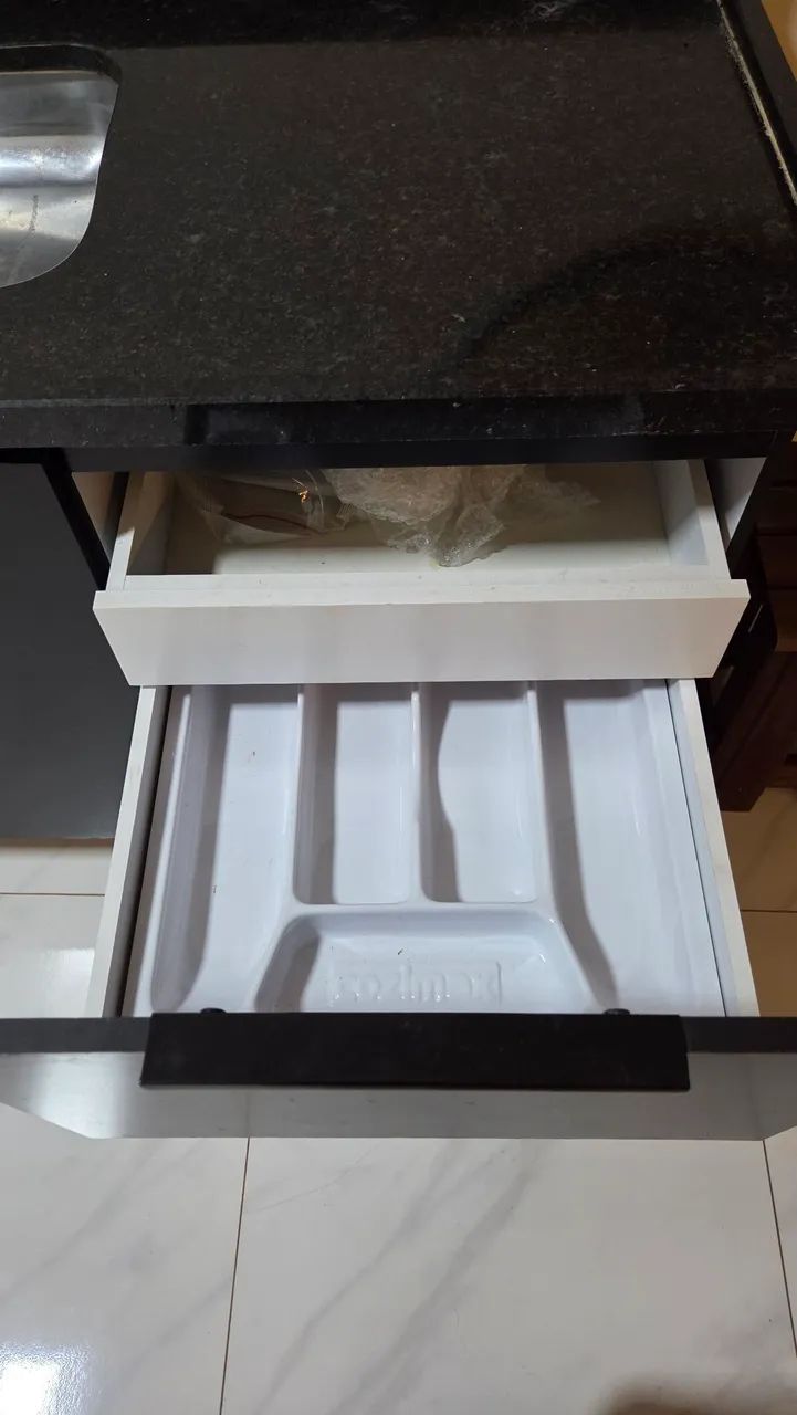 Gabinete de cozinha com pedra de granito - Foto 4