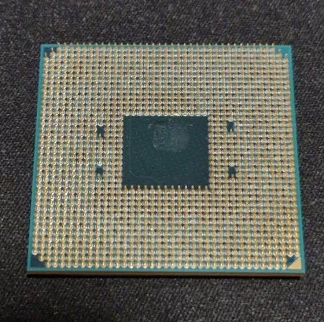AMD Ryzen 3 + Cooler - Foto 2