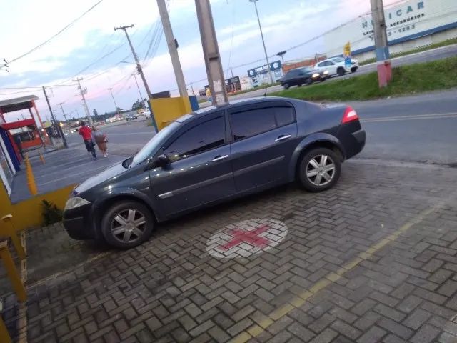 Renault Megane Megane Sedan Dynamique Hi-Flex 1.6 16V 2008