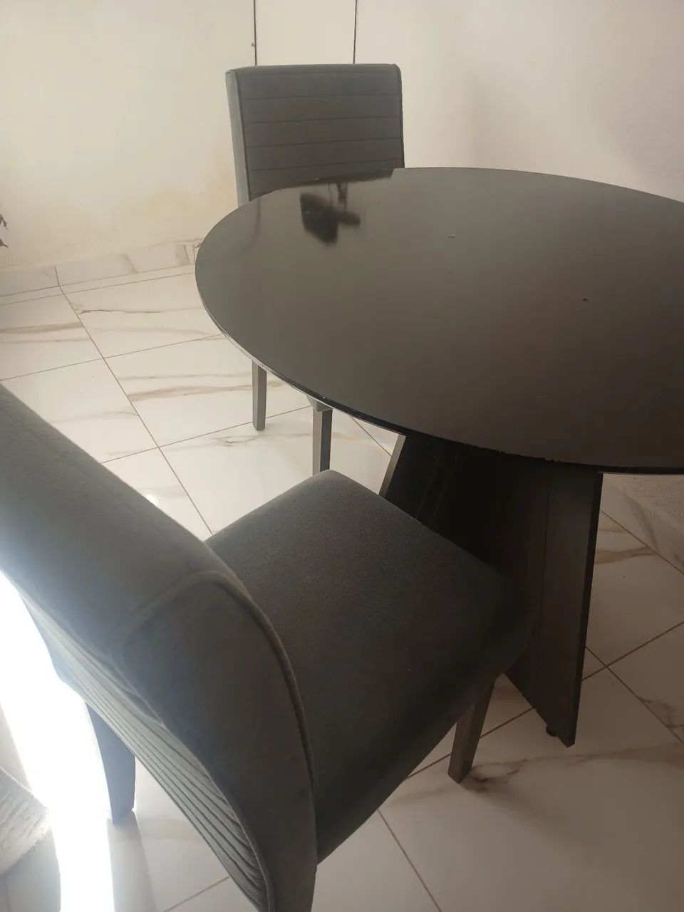 Mesa com base MDF