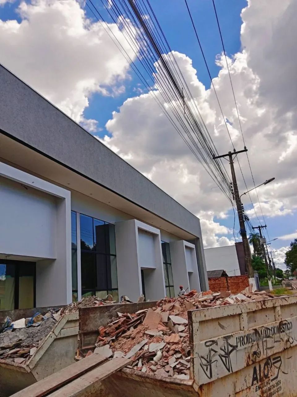 Obras e serviços 
