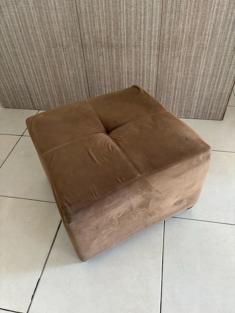 Puff em suede marrom - Foto 2