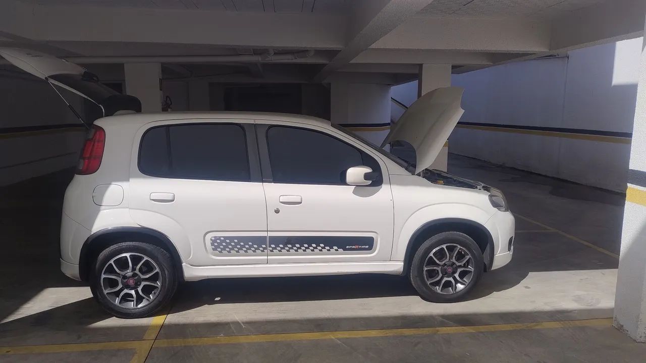 Fiat Uno Sporting 1.4 EVO Fire Flex 8V 4P 2013 - Foto 3