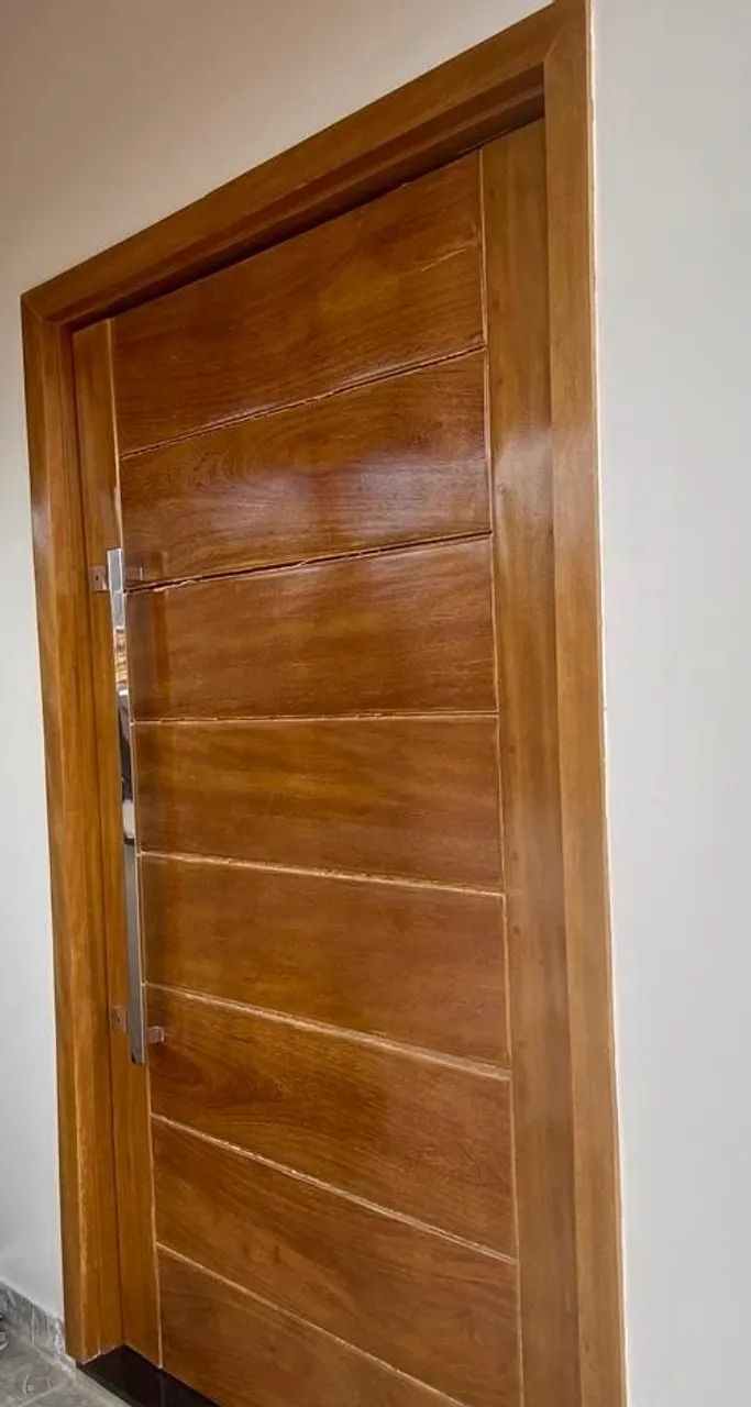 Porta de entrada principal da casa da residência