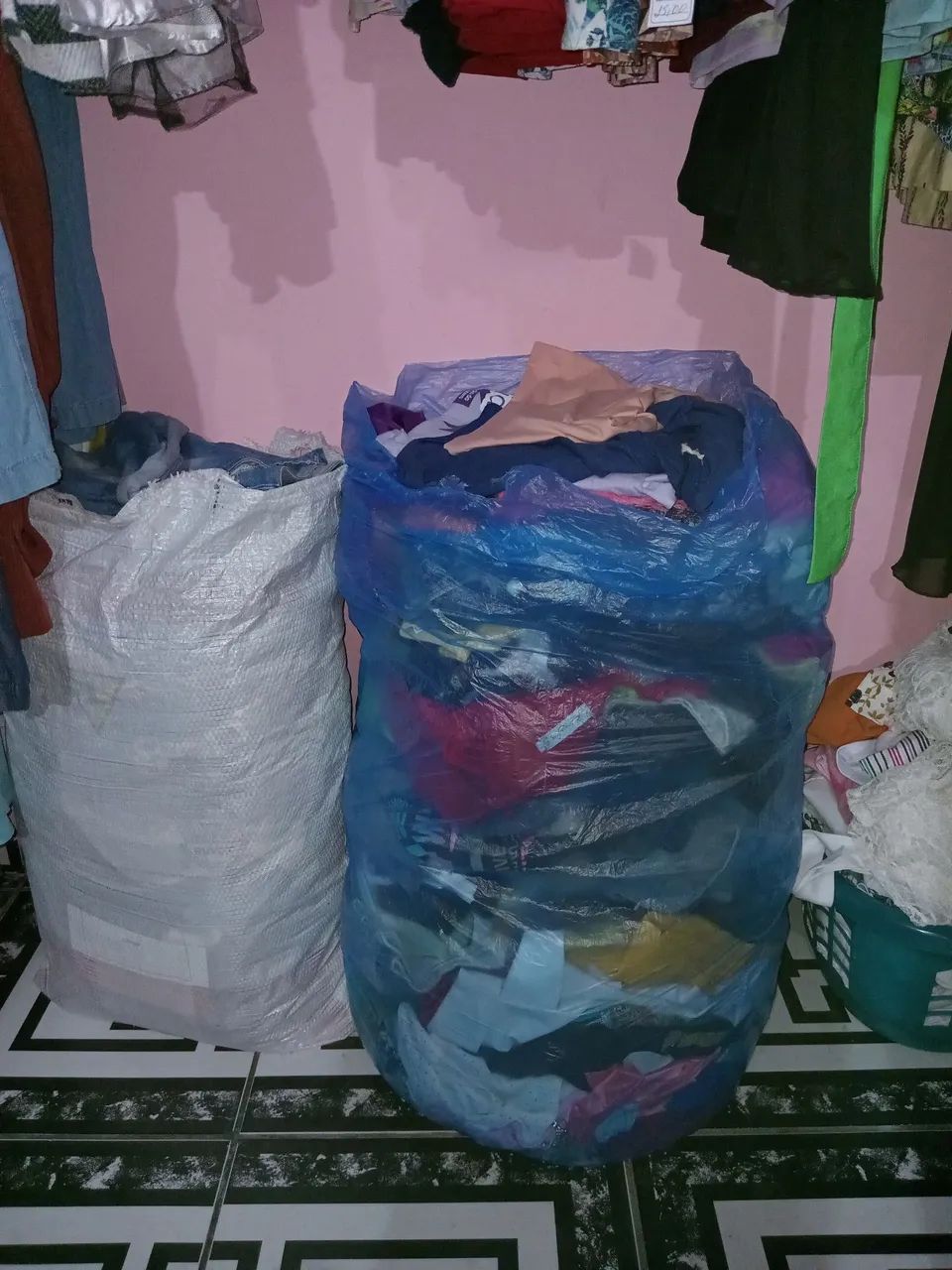 Roupas d primeira pra bazer