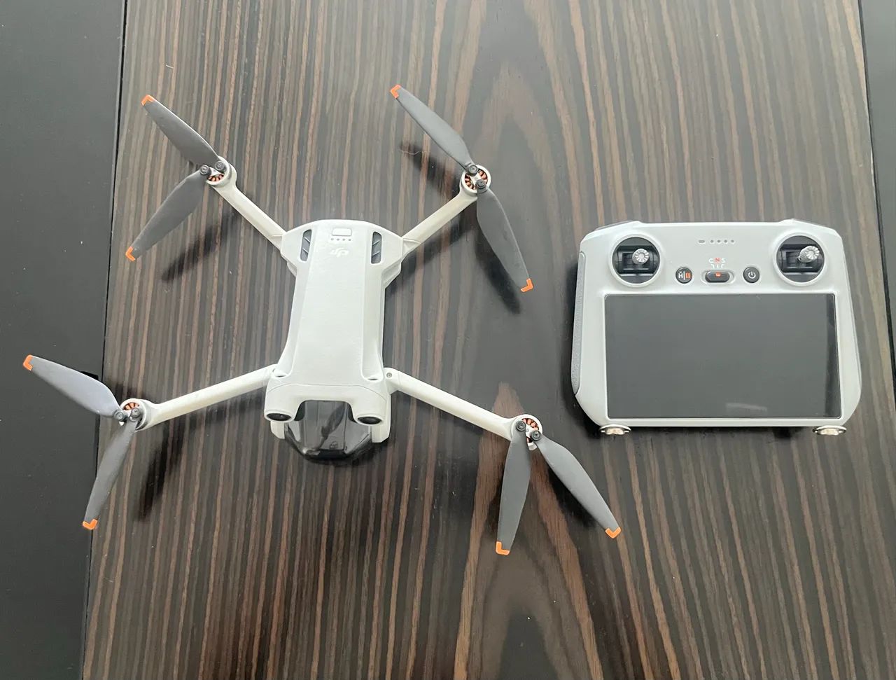 Drone Dji mini 3 pro kit fly more - Foto 4