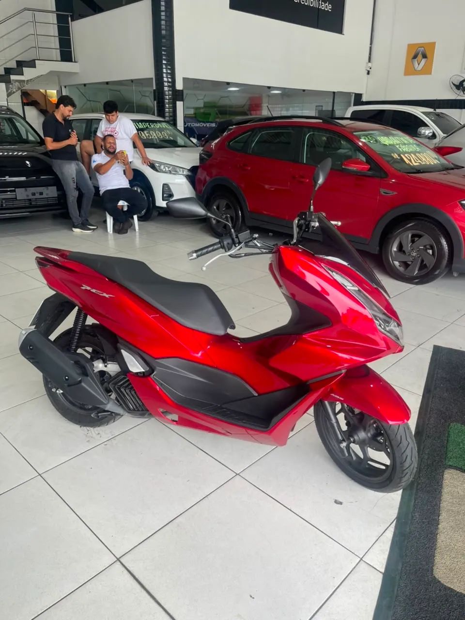 HONDA PCX (900km rodados)