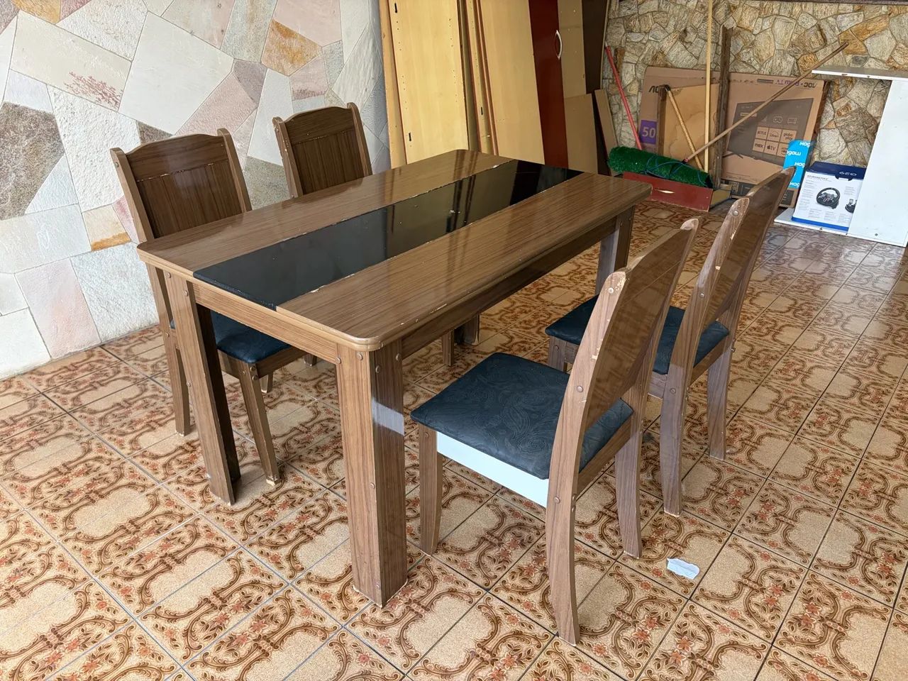 Mesa de jantar / cozinha c 4 cadeiras - Foto 3