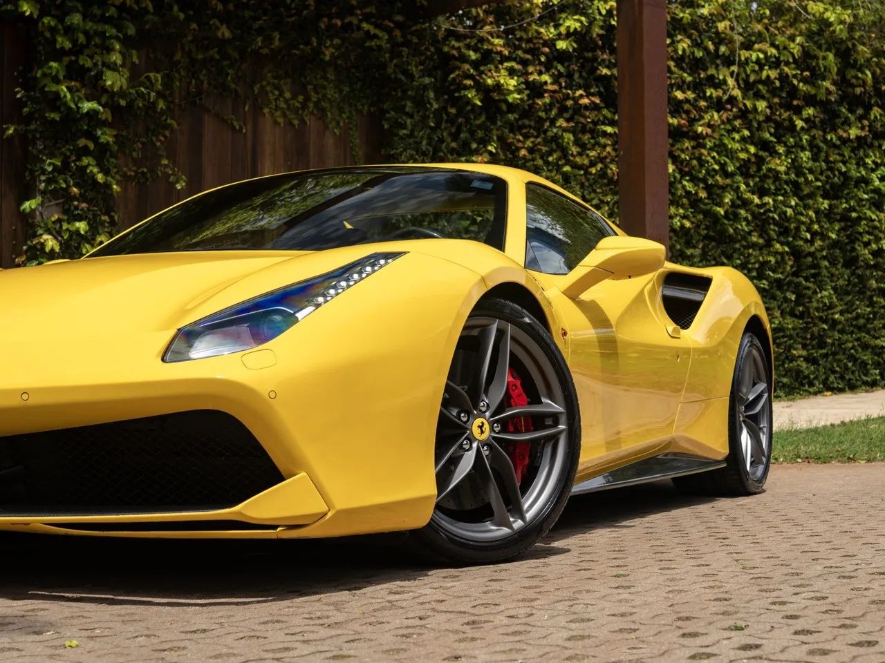 Ferrari 488 Spider 3.9 V8 670cv, foto 7 de 20