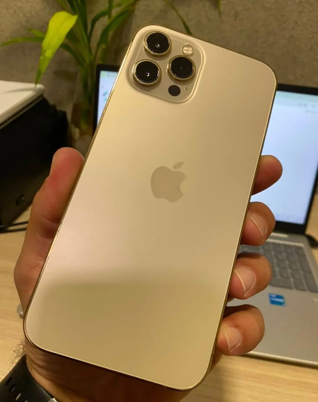 Iphone 12 pro max 256gb (bateria nova original 100% saúde)