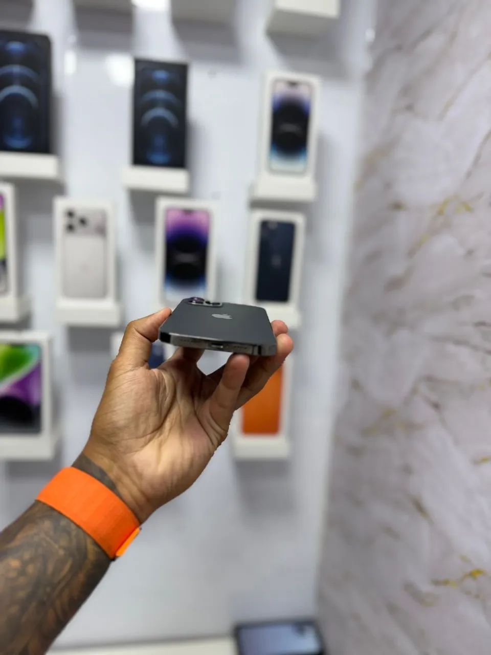 iPhone 12 Pro Max 256GB ?2.599 - Celulares e Smartphones