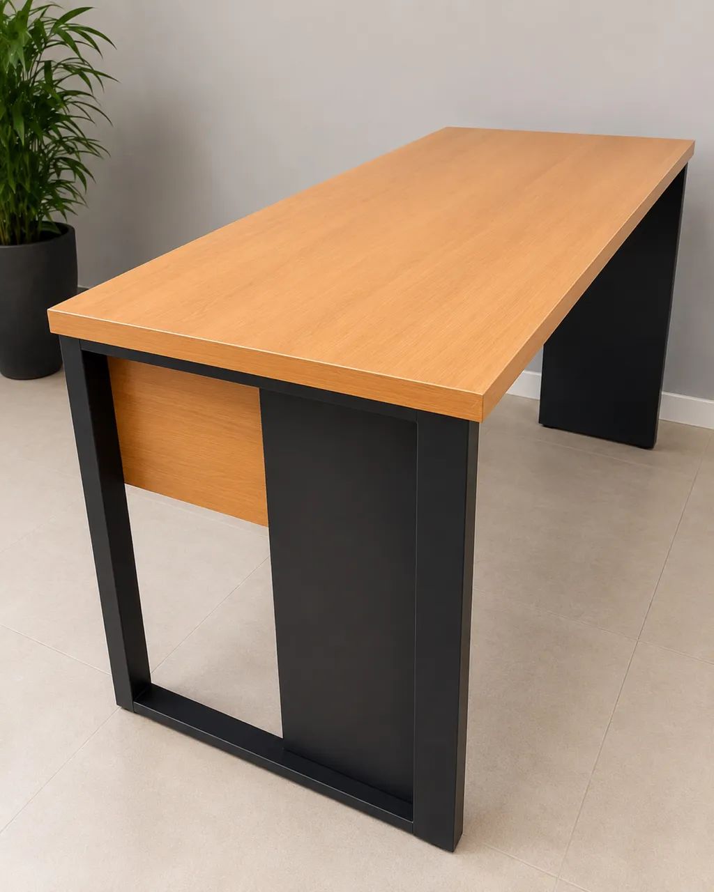 Mesa com gaveteiro embutido  - Foto 2
