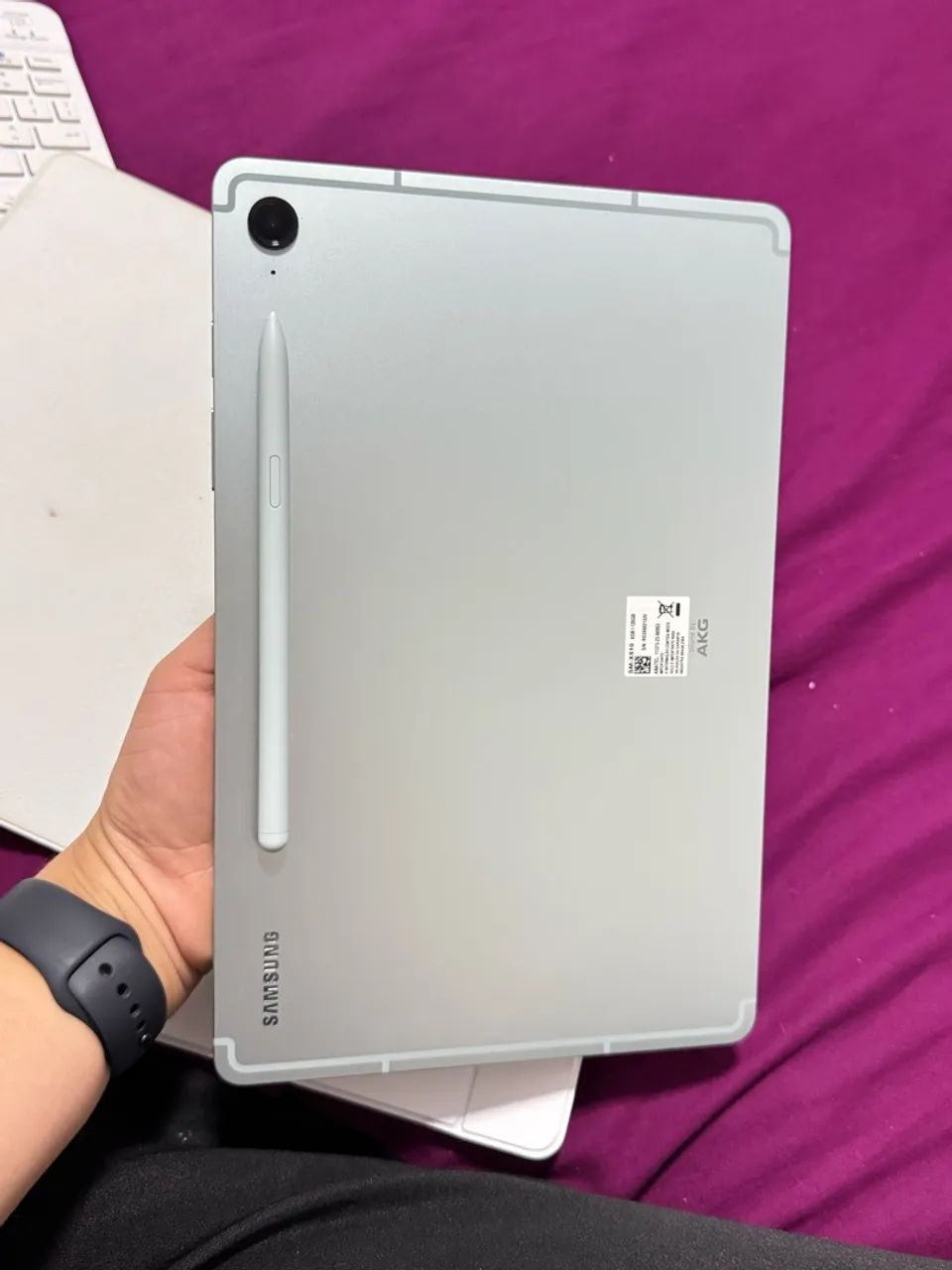 Samsung tablet S9 fé - verde com capa magnética branca original  - Foto 3