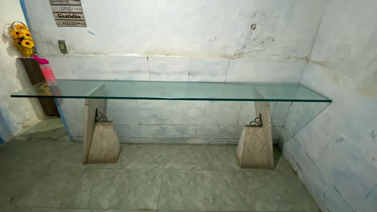 Mesa Aparador com Tampo de Vidro - Grande