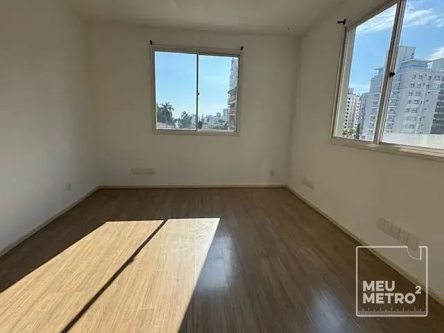 Sala à venda, no Centro, em Florianópolis.