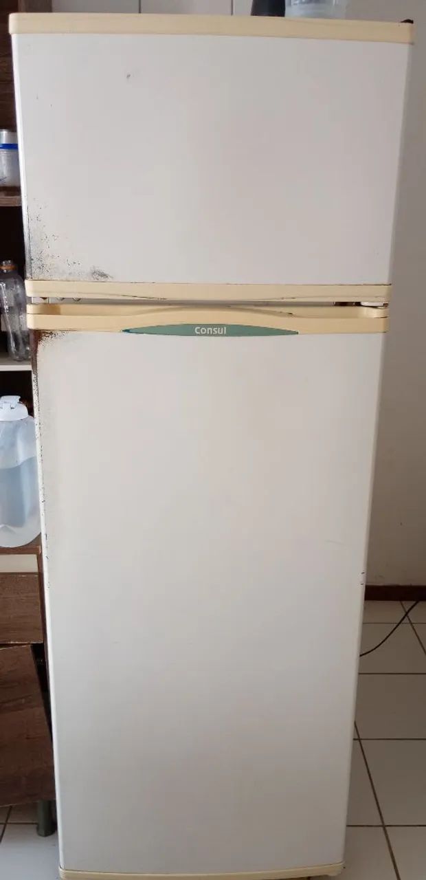 Vendo geladeira 