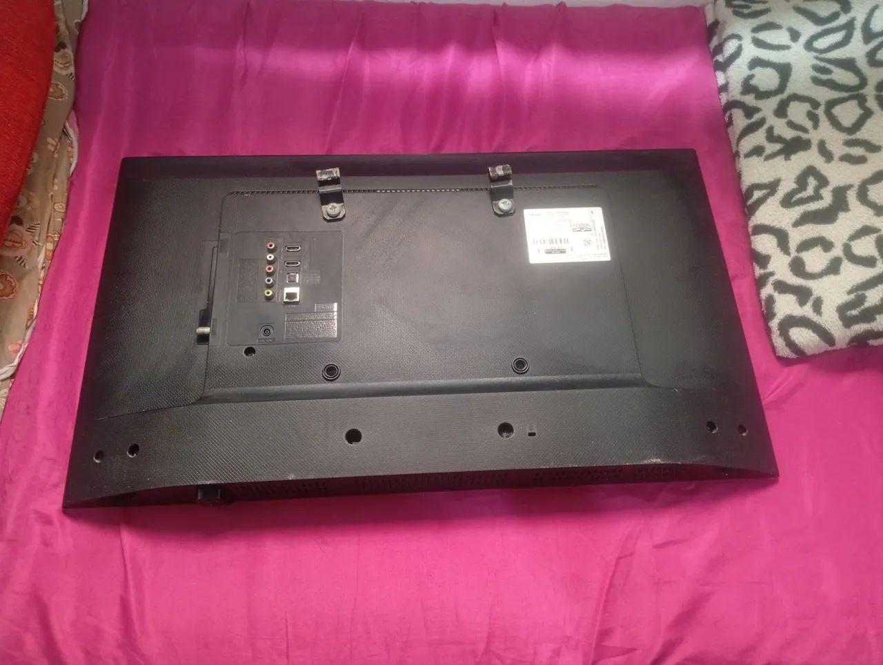 Vendo tv Samsung smart 32 polegadas funcionando perfeitamente, era minha de uso 