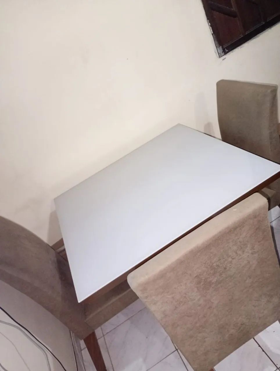 Mesa com 3 cadeiras - Foto 2