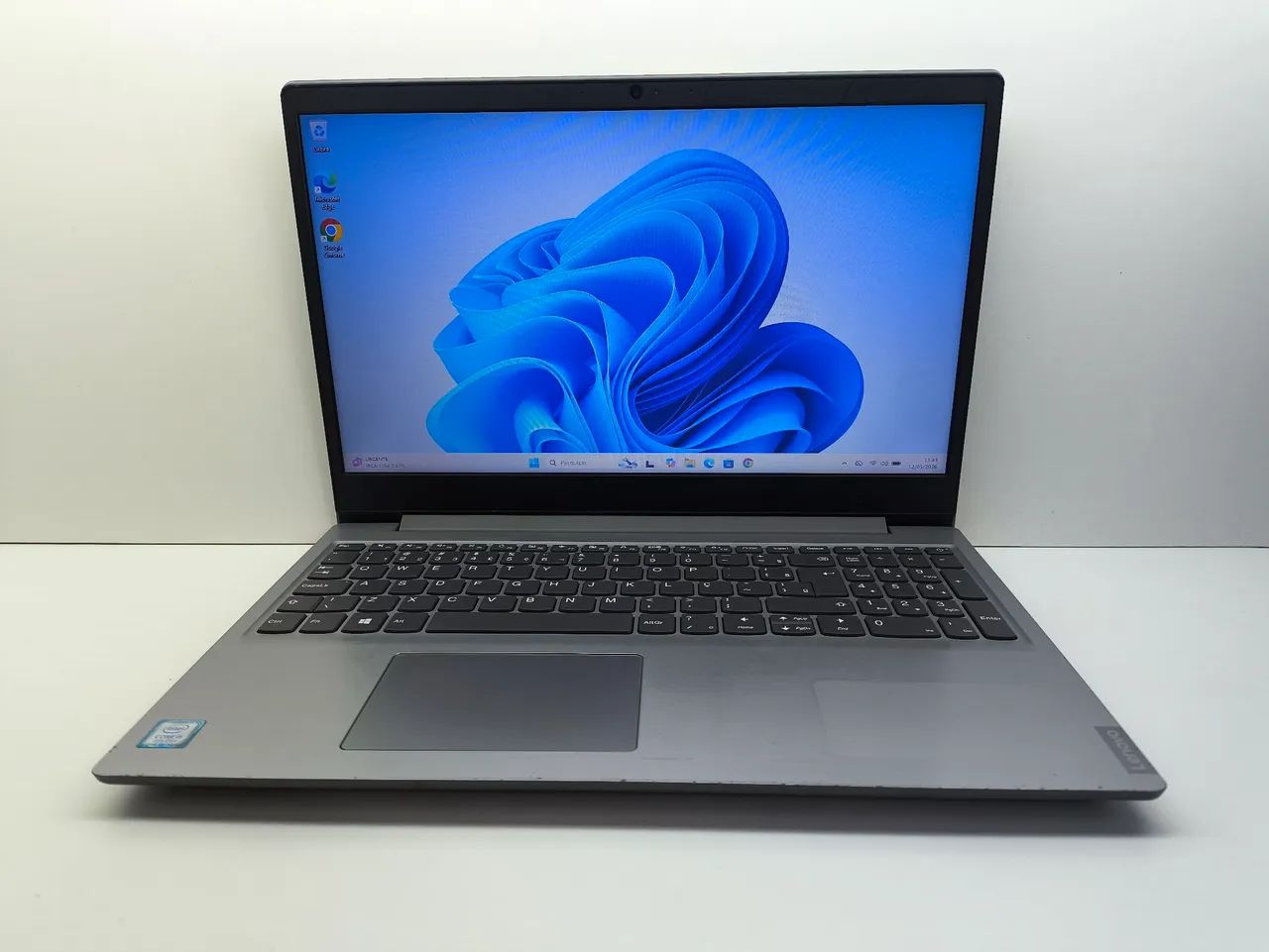 Notebook Lenovo Core i5 8265U 8GB 256GB SSD NVMe Tela 15.6