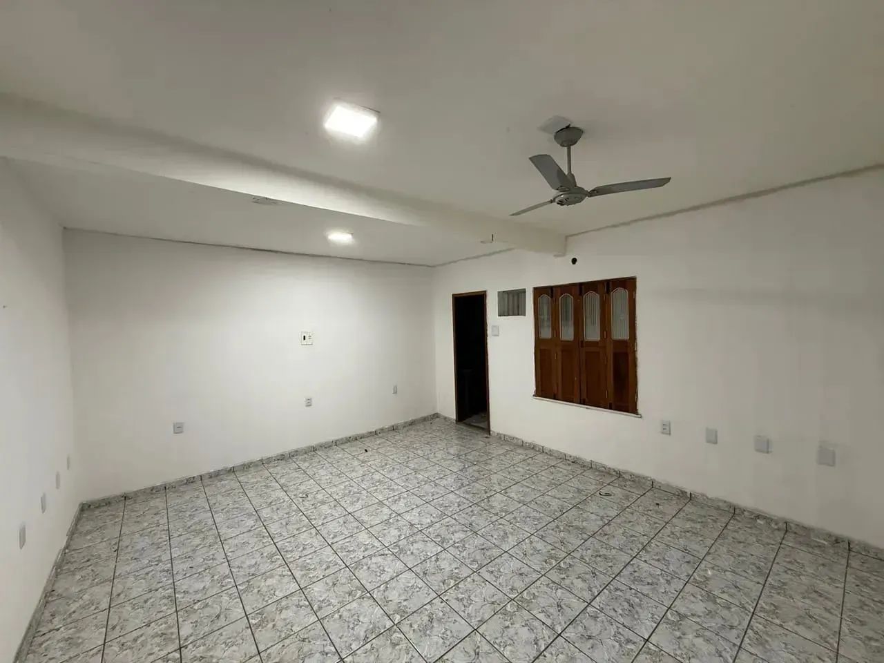 CASA A VENDA NA MARAMBAIA - Foto 2