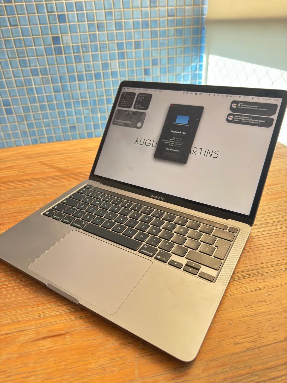 Macbook Pro M2