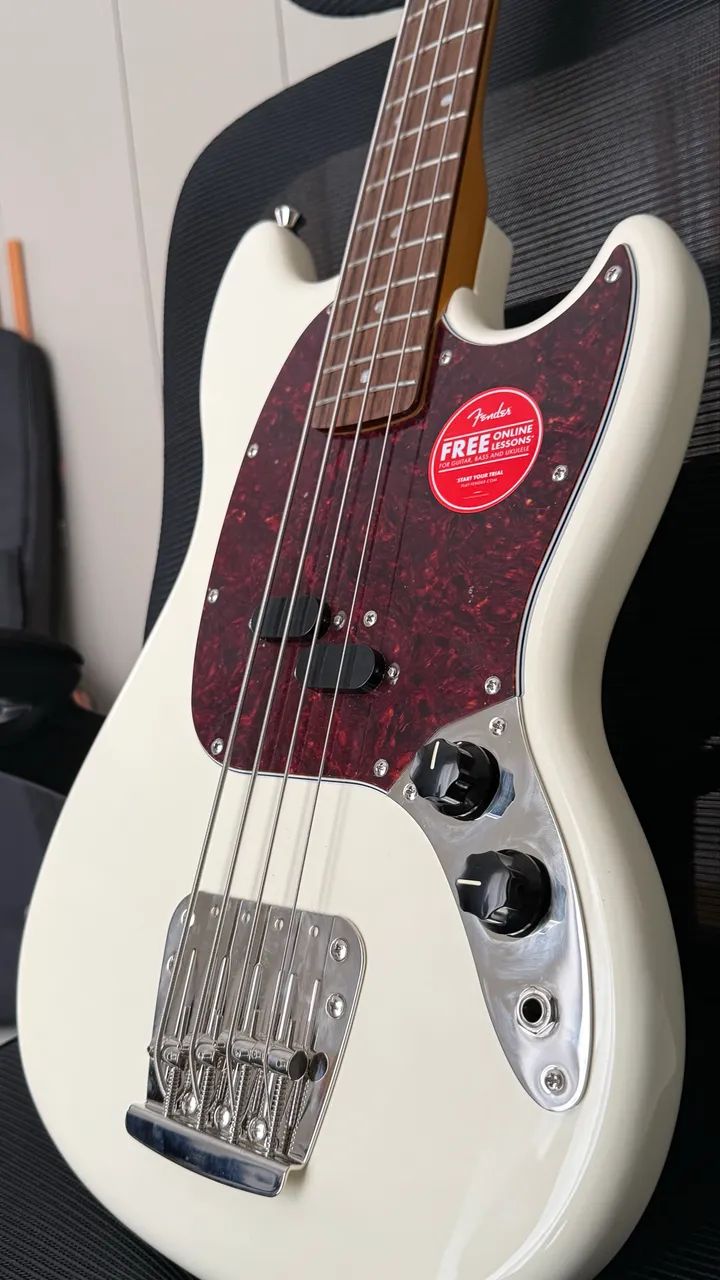 Baixo Mustang Squier Classic Vibes - Foto 2