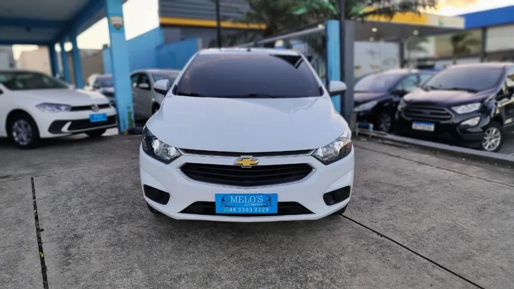 Chevrolet Onix Hatch LT 1.4 8V Flex Power Mec. 4P 2017 - Foto 2