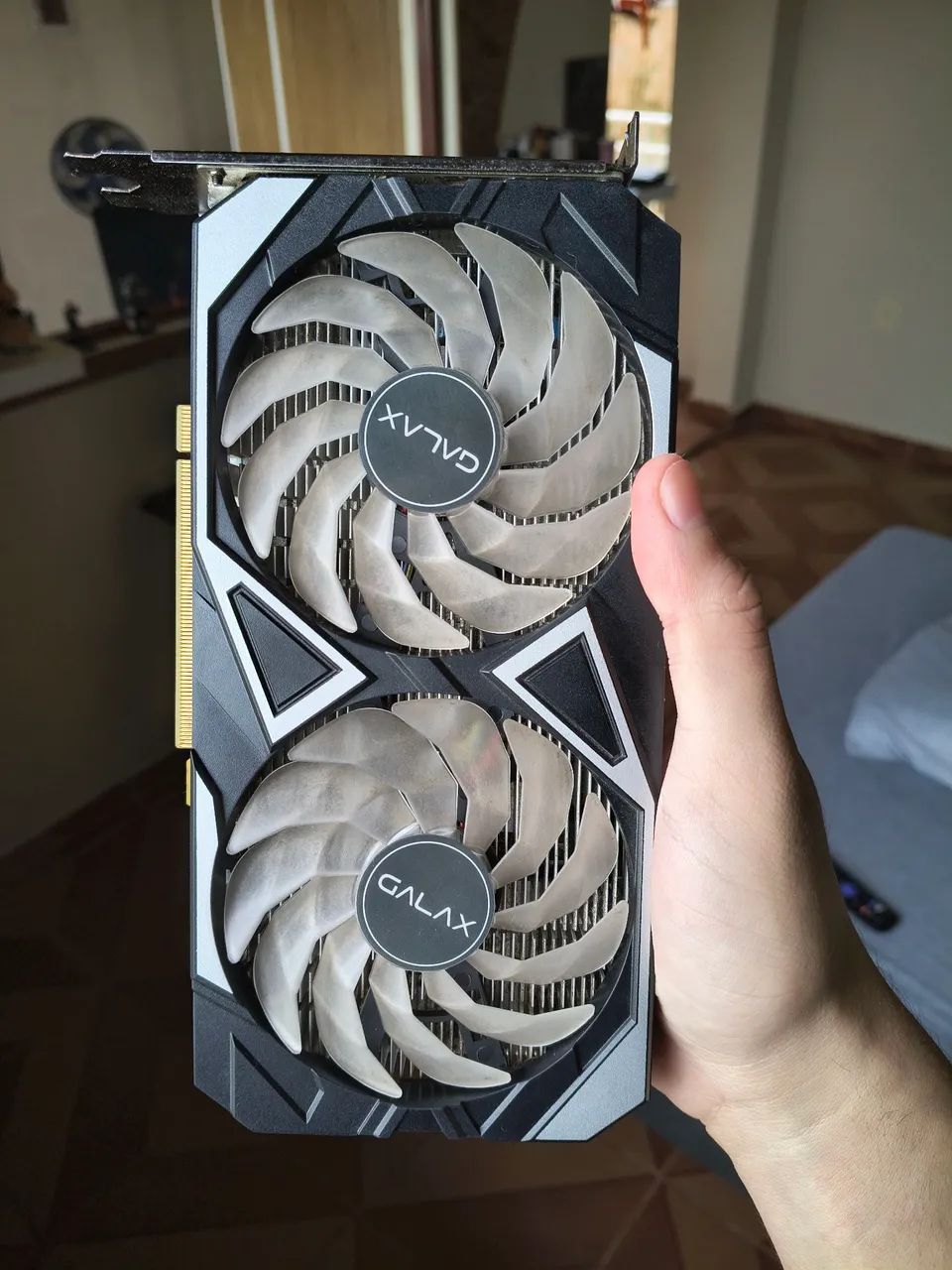 RTX 3050 8GB - Em perfeito estado com caixa original