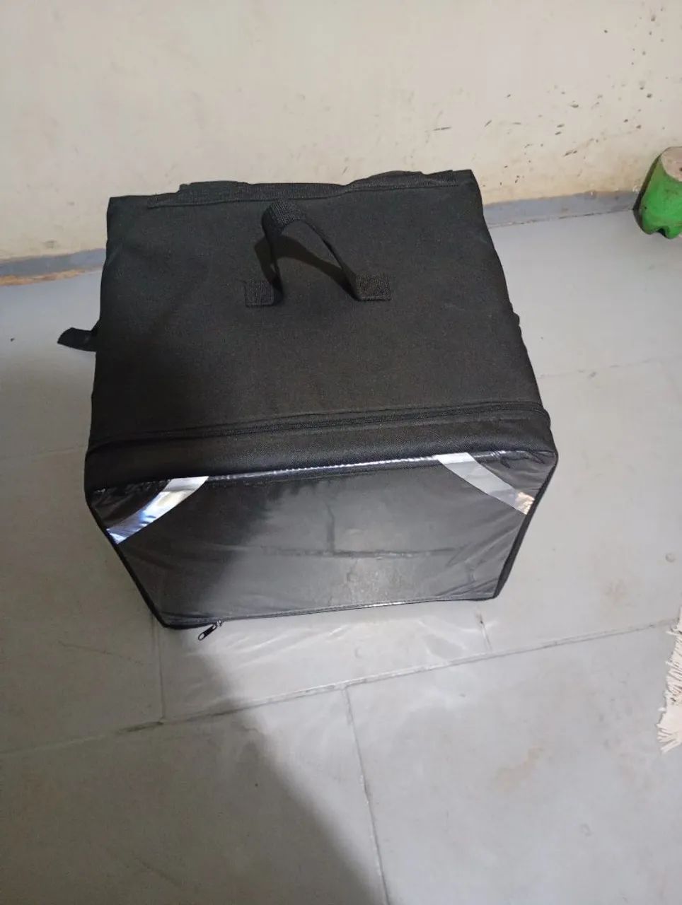 Vendo bag preta isopor laminado  - Foto 4