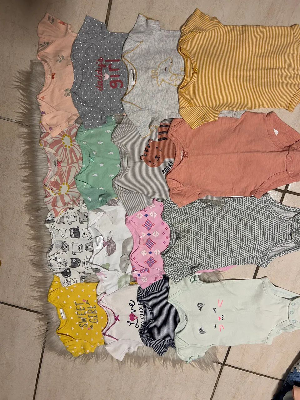 Roupas Nb 3m Carters gap  - Foto 2