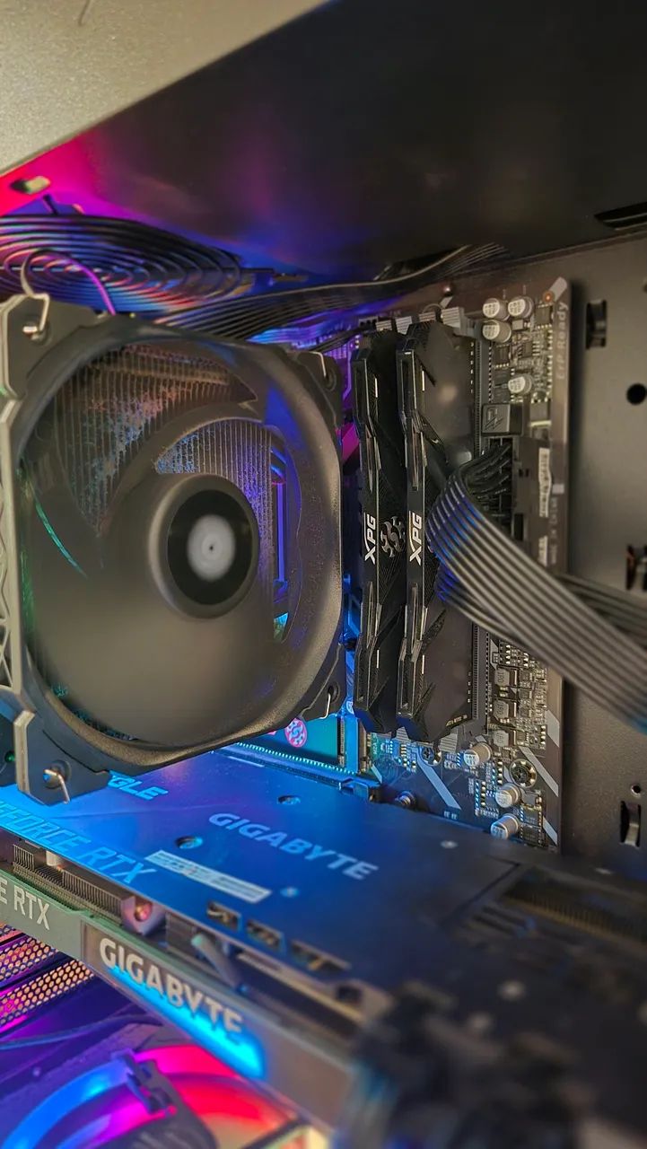PC gamer Ryzen 5 5600 / RTX 3070 / 16gb / NVMe 512gb