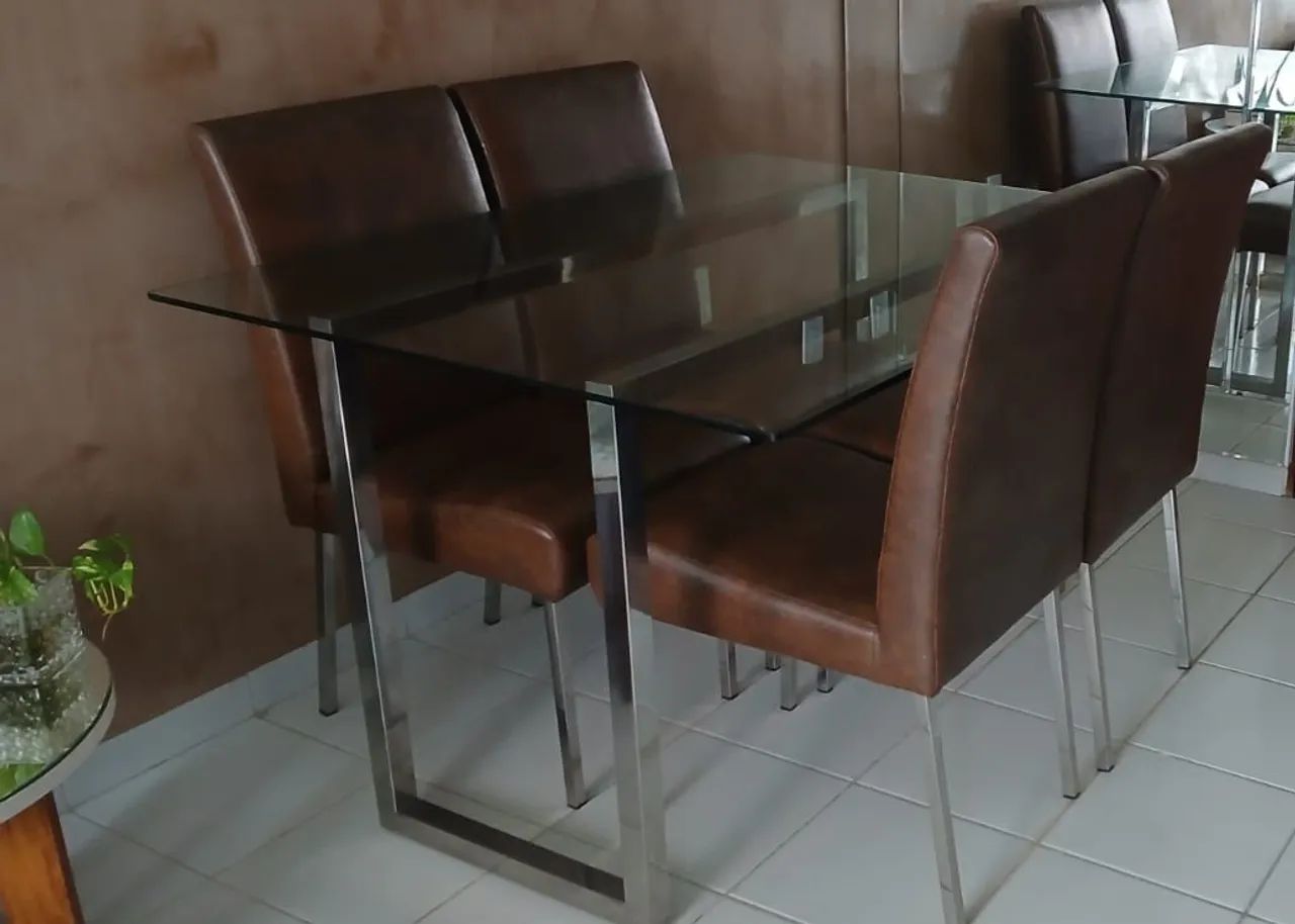Mesa de inox de vidro com 4 cadeiras 