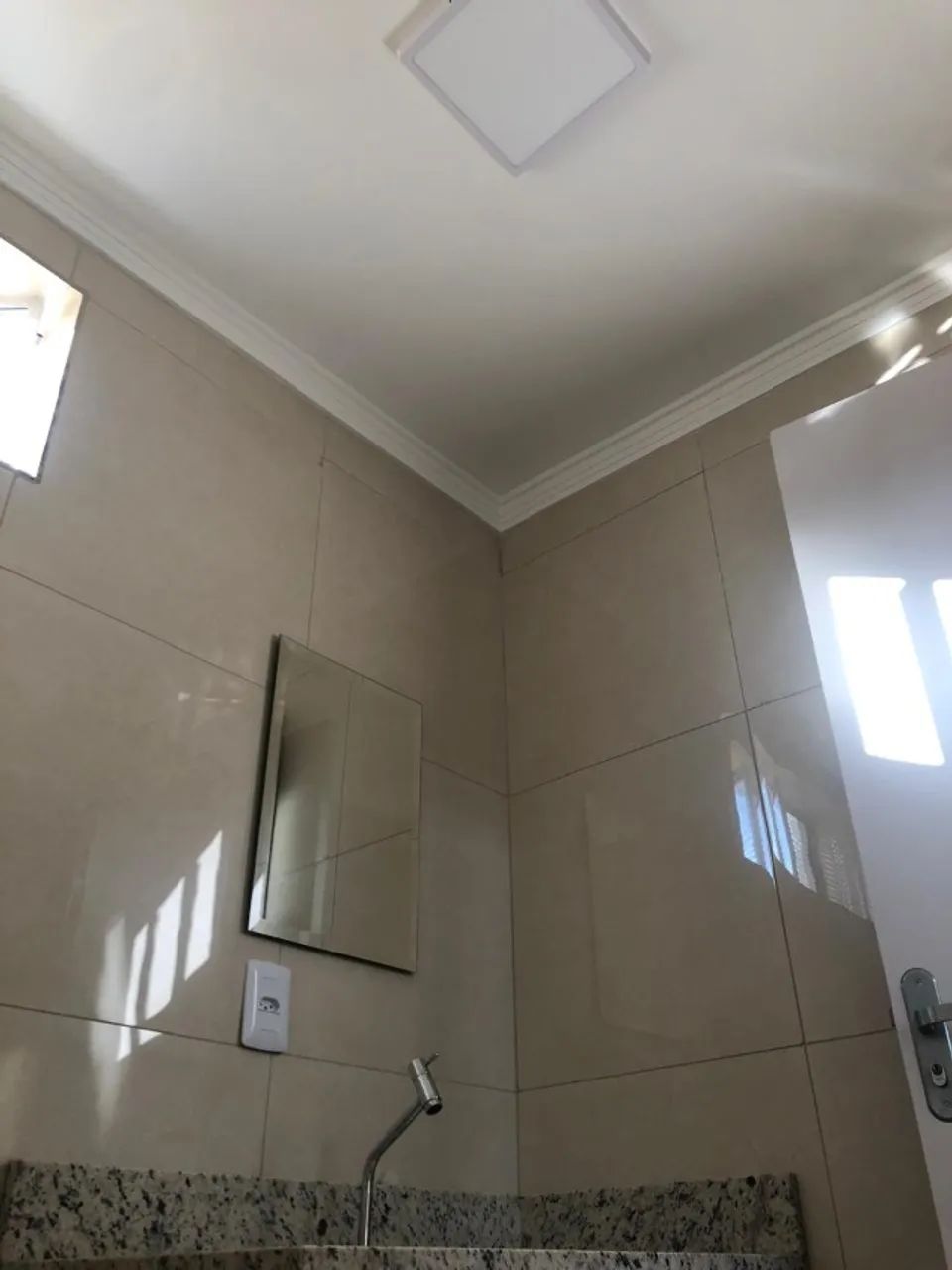 Condomínio comercial alto padrão, 5 lojas - Foto 3