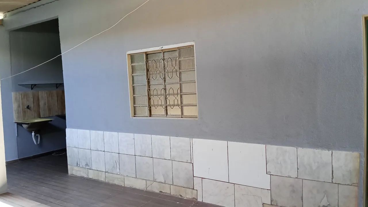 Kit Net com 3 cômodos com área de serviço ampla - Foto 2