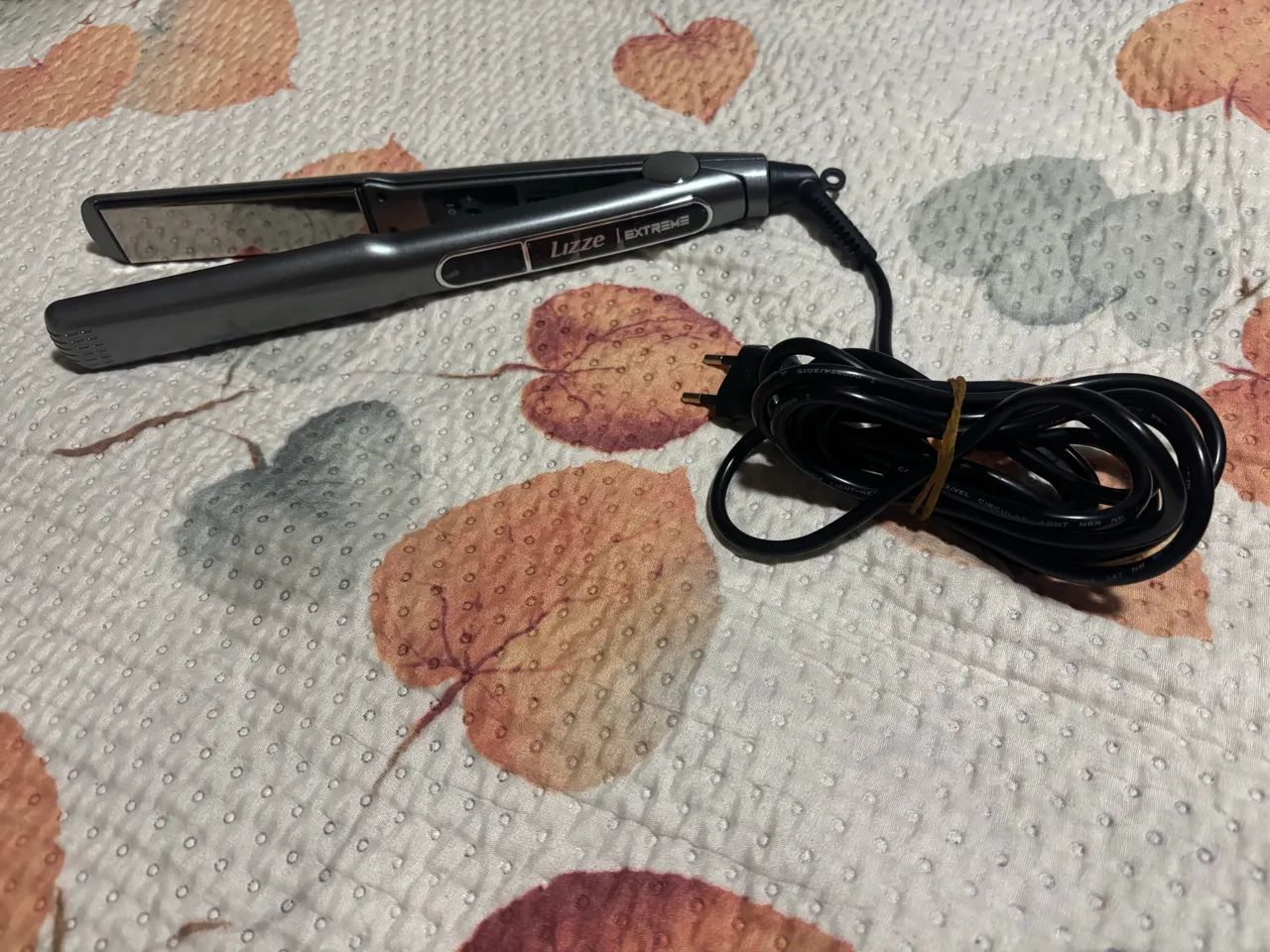 Prancha lizze extreme profissional semi nova foi comprada em dezembro,usada poucas vezes - Foto 3