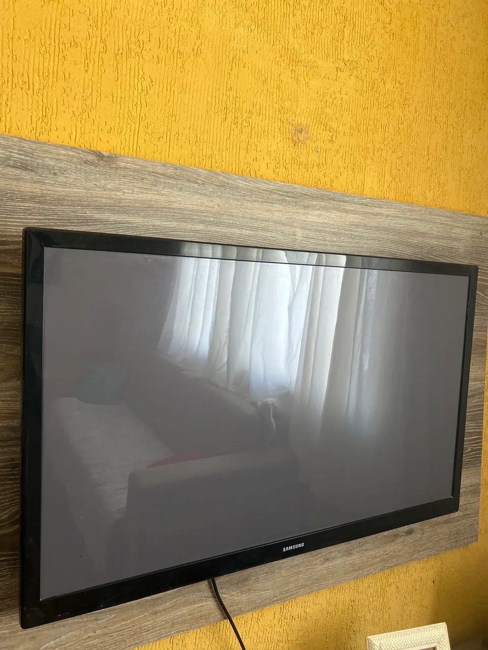 TV SANSUNG 40 POLEGADAS ( NÃO É SMART) 