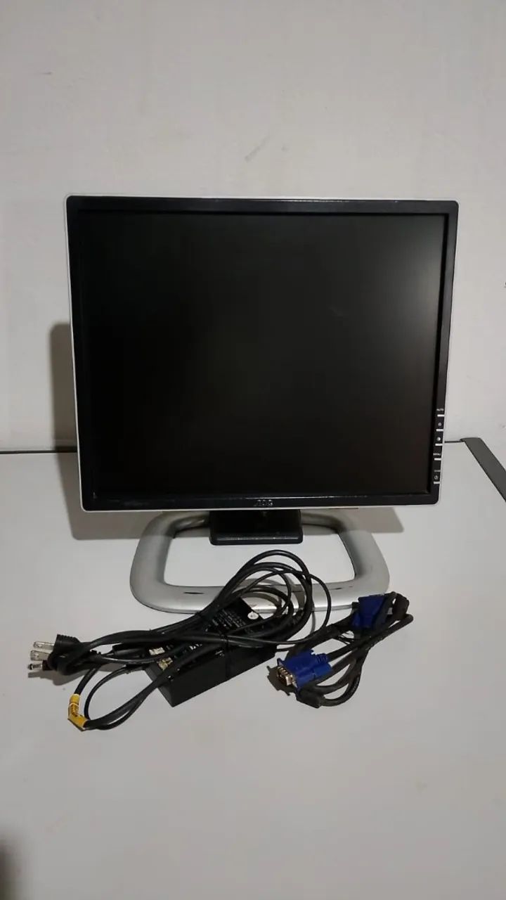 AOC 17-INCH LCD MONITOR415076727590103040