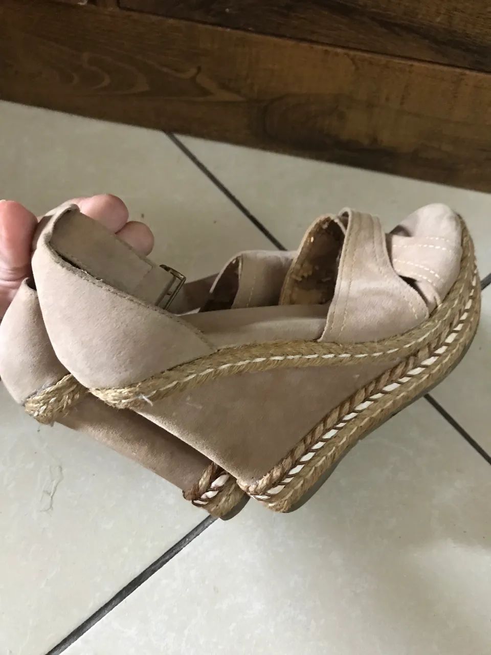 Sandália plataforma bege - Foto 4